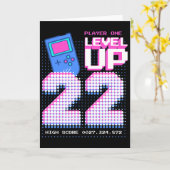 22歳の誕生日おめでとうTシャツ 面白いビデオゲーマー 22 カード (黄色い花)