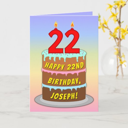 22番目の誕生日—おもしろいケーキとキャンドル、名前をカスタムする付き カード (黄色い花)