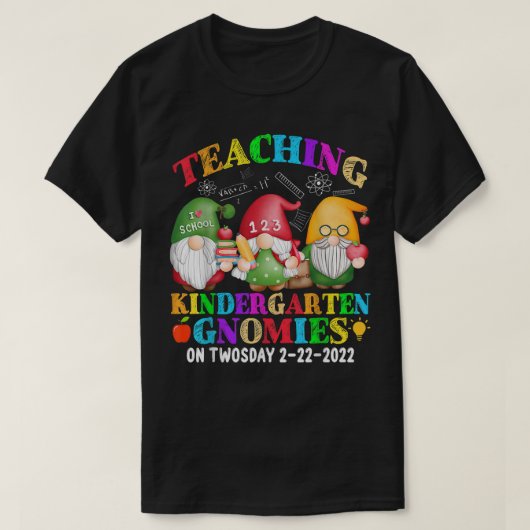 2222022F教えの2日のグノミーズ幼稚園 Tシャツ (デザイン正面)