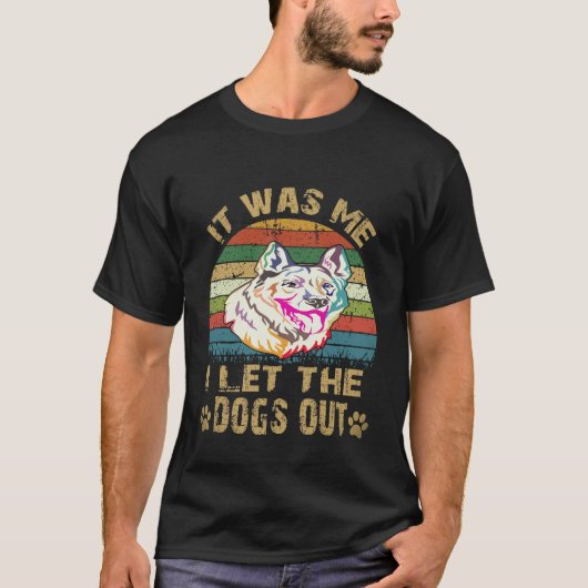 22 私が犬を外に出したのよ ジャーマンシェパード Tシャツ (正面)