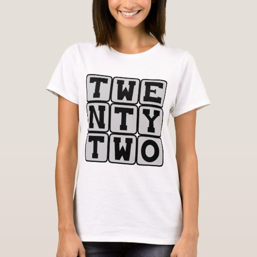 22、22番 Tシャツ (正面)