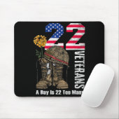 22 A Day Is 22 Too Many Veteran Suicide Awareness  マウスパッド (マウス)