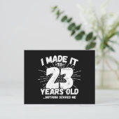 23歳の誕生日 - 面白い23歳の誕生日ミーム ポストカード (スタンド正面)