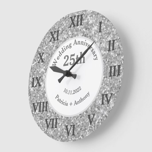 25周年シルバーの結婚記念日の輝きと豪華さ ラージ壁時計 (傾斜)