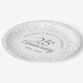25周年シルバーの結婚記念日 エレガントなスクリプト ペーパープレート (アングル)
