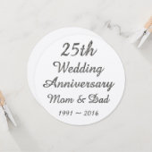 25周年結婚記念日のおしゃれなシルバー タイポグラフィー カード (正面/裏面インサイチュ)