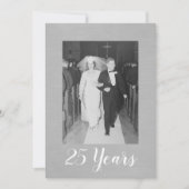 25周年結婚記念 フォト ブラシ シルバー 招待状 (正面)