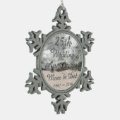 25周年記念シ結婚ックシルバータイポグラフィ スノーフレークピューターオーナメント (左)