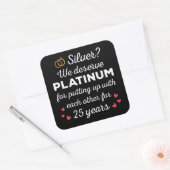 25周年記念結婚I – シルバーおもしろいカップル スクエアシール (封筒)