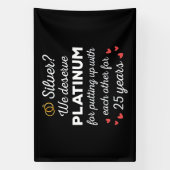 25周年記念結婚I – シルバーおもしろいカップル 横断幕 (縦)