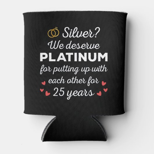 25周年記念結婚I – シルバーおもしろいカップル 缶クーラー (正面)