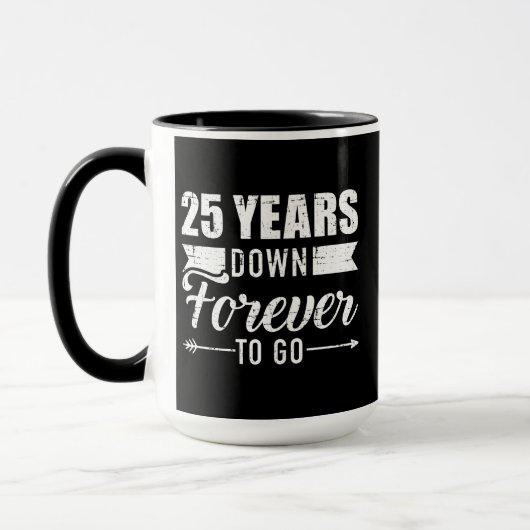 25年が永遠に25周年を迎え結婚る マグカップ (左)