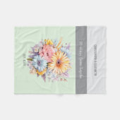 25年シルバーアニバーサバーフラワーグリーン フリースブランケット (正面(横))