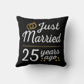 25年前に結婚しました II クッション (裏面)