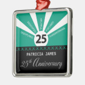 25年目の従業員をパーソナライズ メタルオーナメント (左)