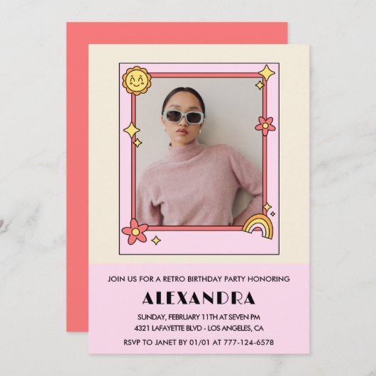 25歳の誕生日の招待レトロGroovyピンクの花 招待状 (正面/裏面)