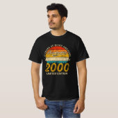 25歳2000年レトロ25素晴らし番目の誕生日ギフト Tシャツ (正面フル)