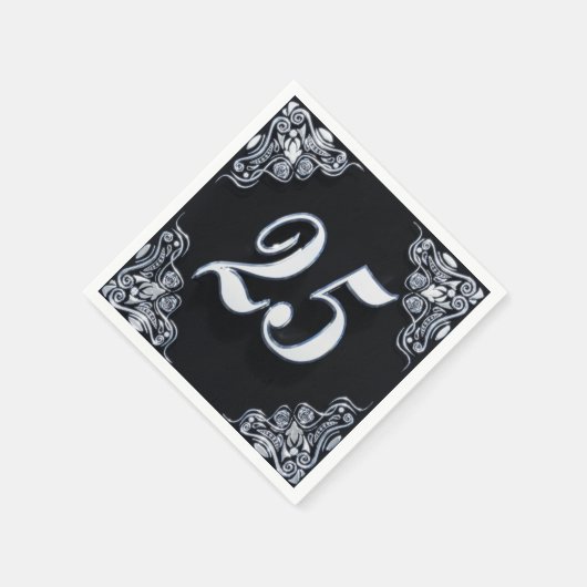 25誕生日またはアニバーサリーガルシルバーブラック スタンダードカクテルナプキン (角)