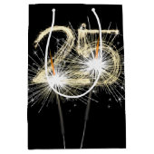 25誕生日スパークラーズオンブラック ミディアムペーパーバッグ (正面)