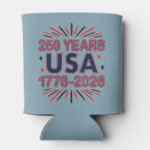 250年 アメリカ | 1776–2026 半クインセンテニアル 缶クーラー (裏面)