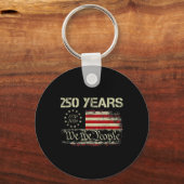 250年 1776-2026 We The People 250周年 アメリカ国旗 4 キーホルダー (正面)
