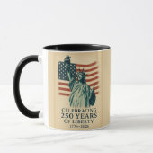 250 Anniversary Statue of Liberty Over Flag マグカップ (左)