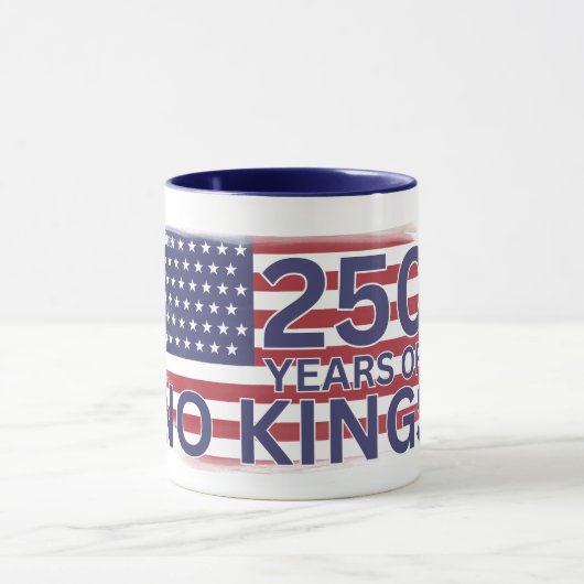 250 years of No Kings American Flag マグカップ (中央)