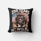 250 Years of Wild Resilience Bison クッション (正面)