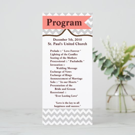 25 4x9結婚式 プログラムモダンシェブロンストライプサンゴ プログラム (スタンド正面)