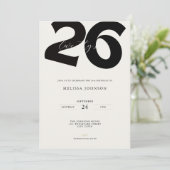 26歳の誕生日招待状 ミニマル 太字タイポ 招待状 (スタンド正面)