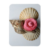 263.椿と貝殻 マグネット (縦)