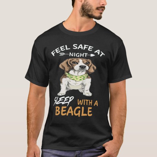 27 夜は安心して眠れる ビーグルと一緒 Tシャツ (正面)
