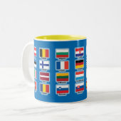 28の欧州連合EUの国家- Brexit無しの旗 ツートーンマグカップ (正面左)