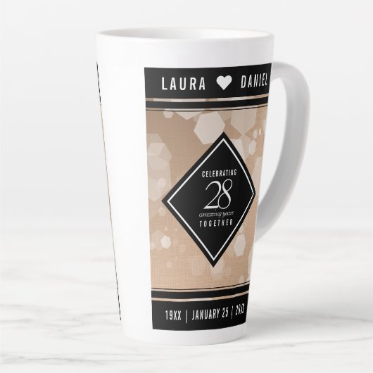 28エレガントthリネン結婚ズ記念お祝い カフェラテマグ (右アングル)