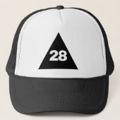 28表示別衣服™ Trucker Hat Cap キャップ (正面)