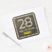 28誕生日:フローラ番号フェイク、木目、名前 スクエアシール (封筒)