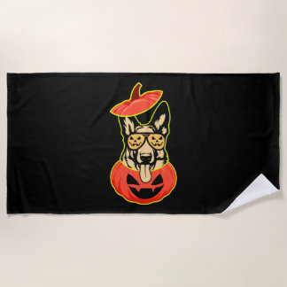 28 German Shepherd In Scary Pumpkin Shirt Funny Cu ビーチタオル