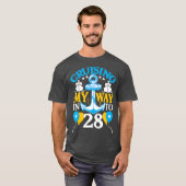 28 Year 28th Birthday Cruise Men Women Ship Tシャツ (正面フル)