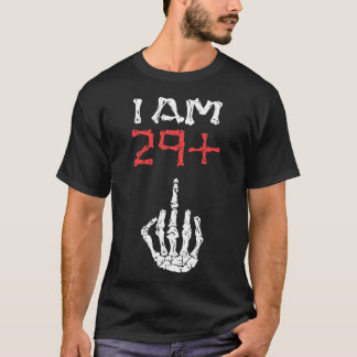 29歳です。中指 二十九プラスマッチョフィンガー Tシャツ
