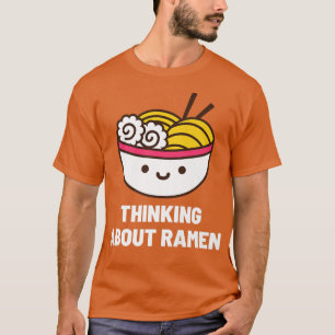 290考える年のラーメン食日本の品アニメおもしろいン Tシャツ