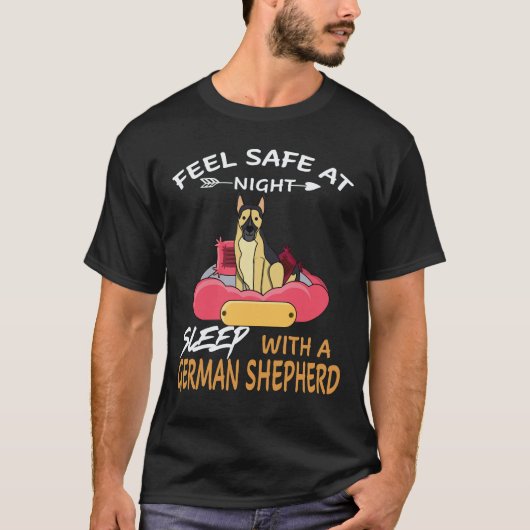 29 夜は安心して眠る ドイツ牧羊犬と一緒に Tシャツ (正面)