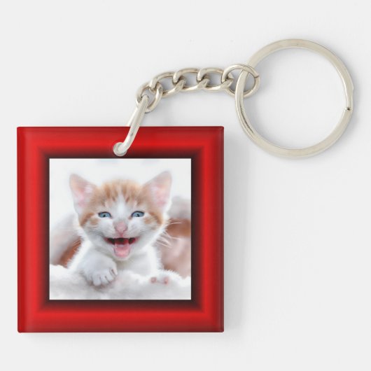 2 ねこ 写真 赤い縁 キーホルダー (裏面)