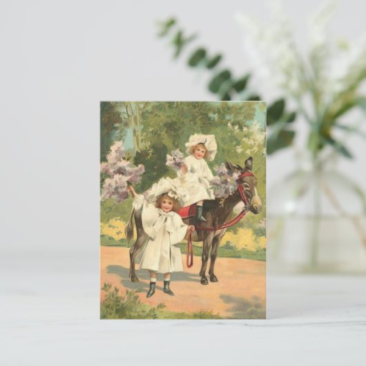 2 人のビクトリア時代の少女が馬に乗る ヴィンテージ ポストカード (スタンド正面)