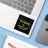 2 + 2 = 5 面白い数学ジョーク シール (ノートパソコンとiPhone)