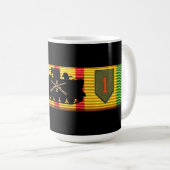 2/2nd歩兵のベトナムサービスリボンのマグ コーヒーマグカップ (正面右)