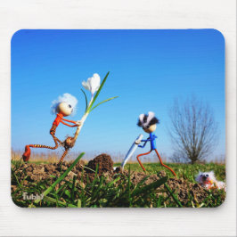 2 Fubby's die een bol krokus planten. マウスパッド