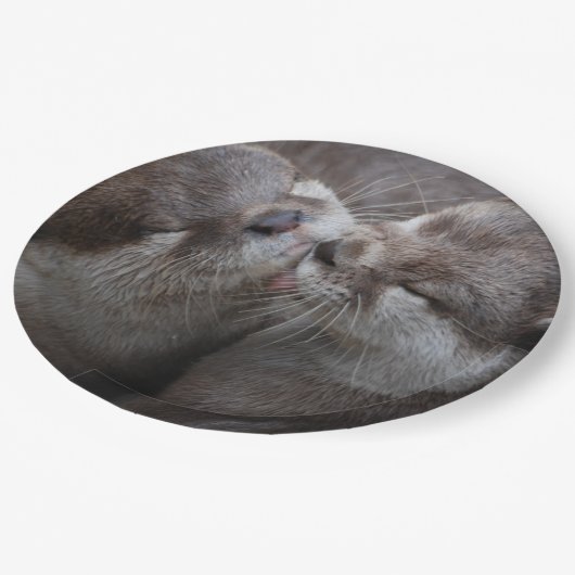 2 Otters Wildlifeキスをする写真 ペーパープレート (アングル)