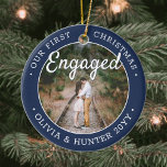 2 Photo私たちの初めてのクリスマス婚約したネイビーとホワイト セラミックオーナメント<br><div class="desc">2の祝写真であなたの婚約の楽しい1番目の休日カスタム"私たちの初めてのクリスマス"の周りのセラミックのオーナメント婚約した。このテンプレート上のすべての文字と画像シンプルは、パーソナライズする違うために前面と背面で同じまたは可能である。(IMAGE & 文字デザイン TIPS: 1)文言の位置を調整するには、最初または最後に宇宙を追加する。2)写真を正確に中央に配置するには、Zazzleのウェブサイトにアップロードする前に正方形の形にトリミングする。 アイディアとして、スクリプトタイポグラフィ読は「一緒に」また結婚したは「一緒に」 デザインはスタイリッシュミニマルなネイビーモダンルと白縁ど、手書きスタイルの書道、カップルの名前と年、お好きな2つの写真を備えている。このユニーク記念結婚品はクリスマスの家庭の装飾エレガントにtouchを追加する。</div>