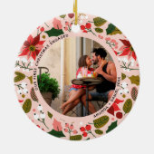 2 Photo私たちの初めてのクリスマス婚約したピンクフローラ セラミックオーナメント (裏面)