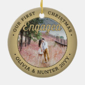 2 Photo私たちの初めてのクリスマス婚約したブラックと金ゴールド セラミックオーナメント (裏面)